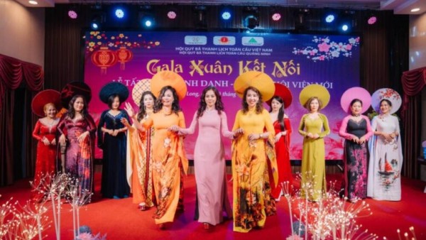 Quảng Ninh: Hội Quý bà Thanh lịch Việt Nam Toàn Cầu tổ chức tổng kết hoạt động công tác hội và kết nạp hội viên mới