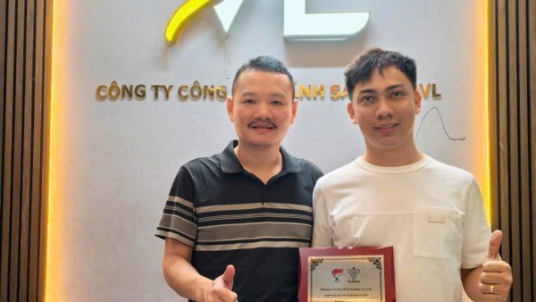 Ông Vũ Văn Lợi: Tấm lòng vàng đồng hành cùng chương trình “Hát cho Quê Hương”