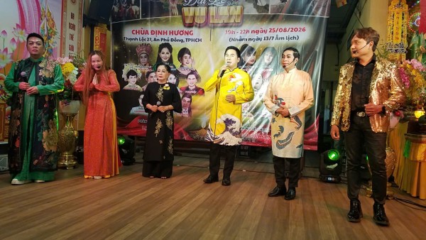 CHÙA ĐỊNH HƯƠNG TỔ CHỨC ĐÊM VĂN NGHỆ " LAN TỎA TÌNH MẸ, NGHĨA CHA"
