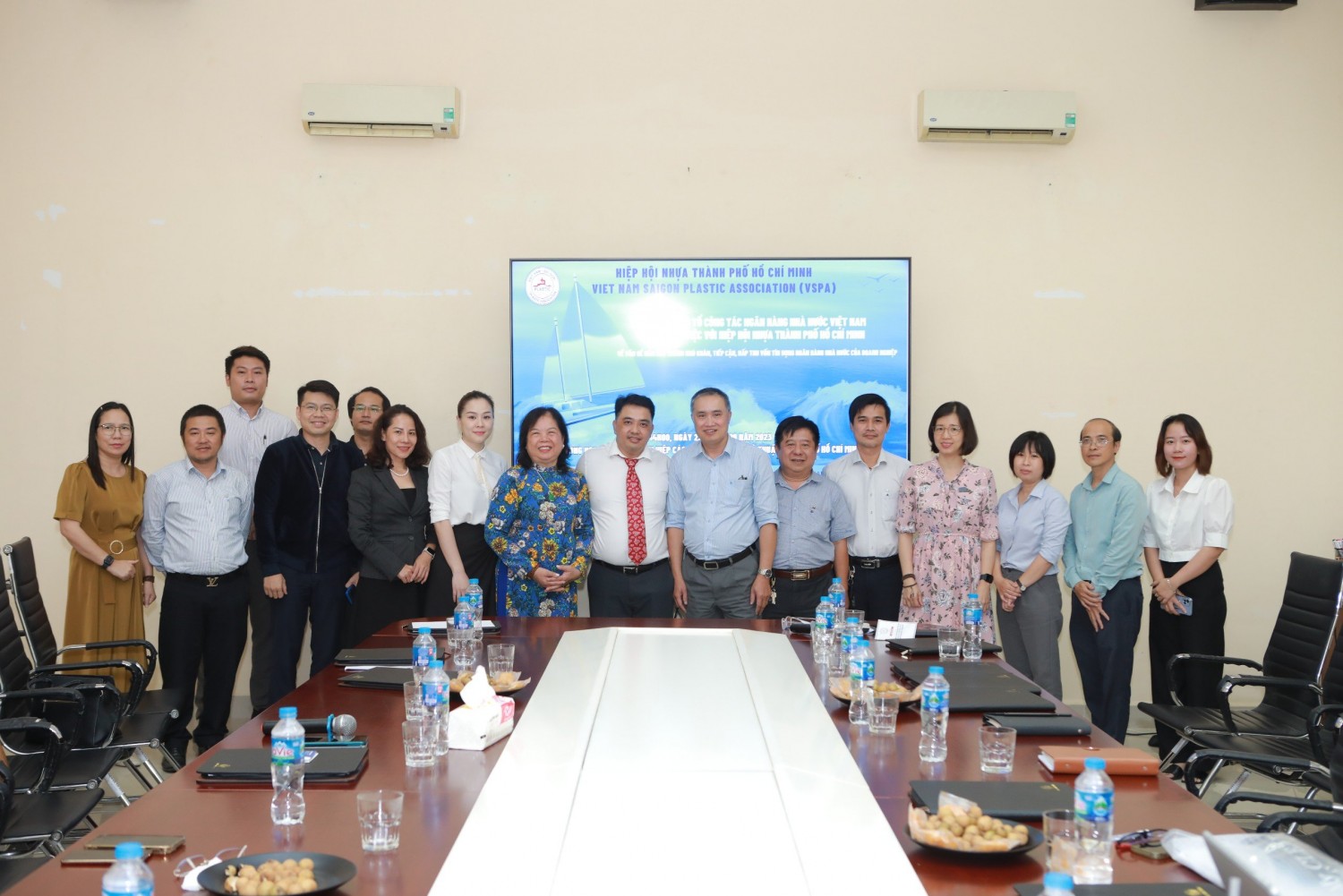 Tổ công tác Ngân hàng nhà nước làm việc với Hiệp hội nhựa Tp. Hồ Chí Minh