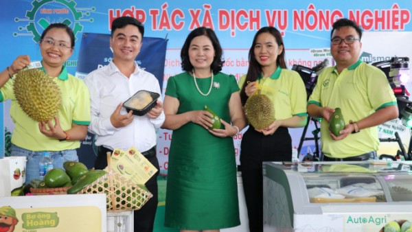 Từng nói sốc về nông sản Việt, doanh nhân Bắc Giang giúp nông gia chuyển đổi số