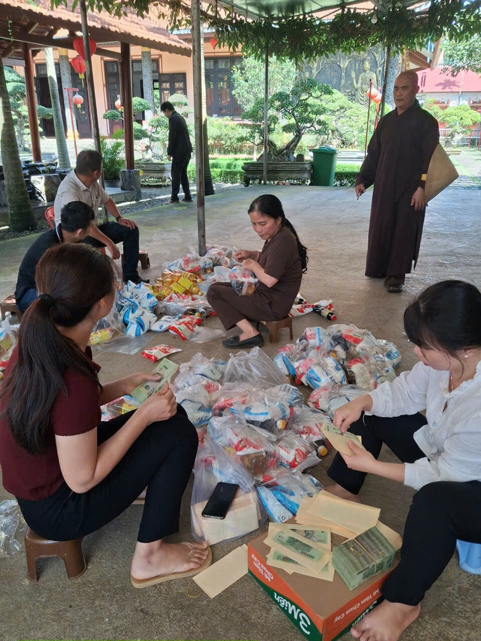 z7202105702027 4f9542d7880e55a19a7d5c4b6e242bbb