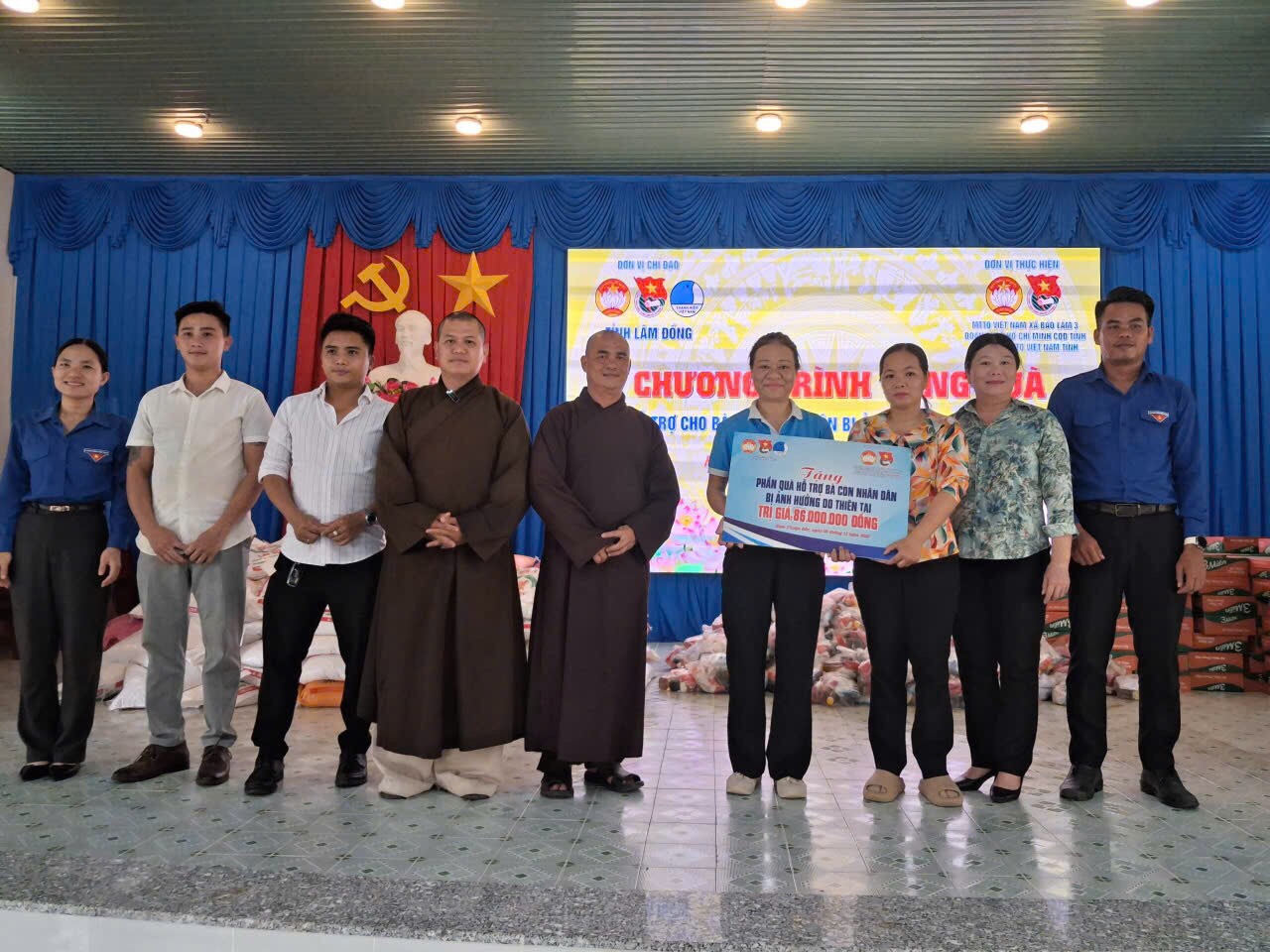 z7206195849842 b773996e80318a93b04e8675be3c59ee